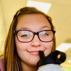 Meet your Posher, Remi🌼🌻